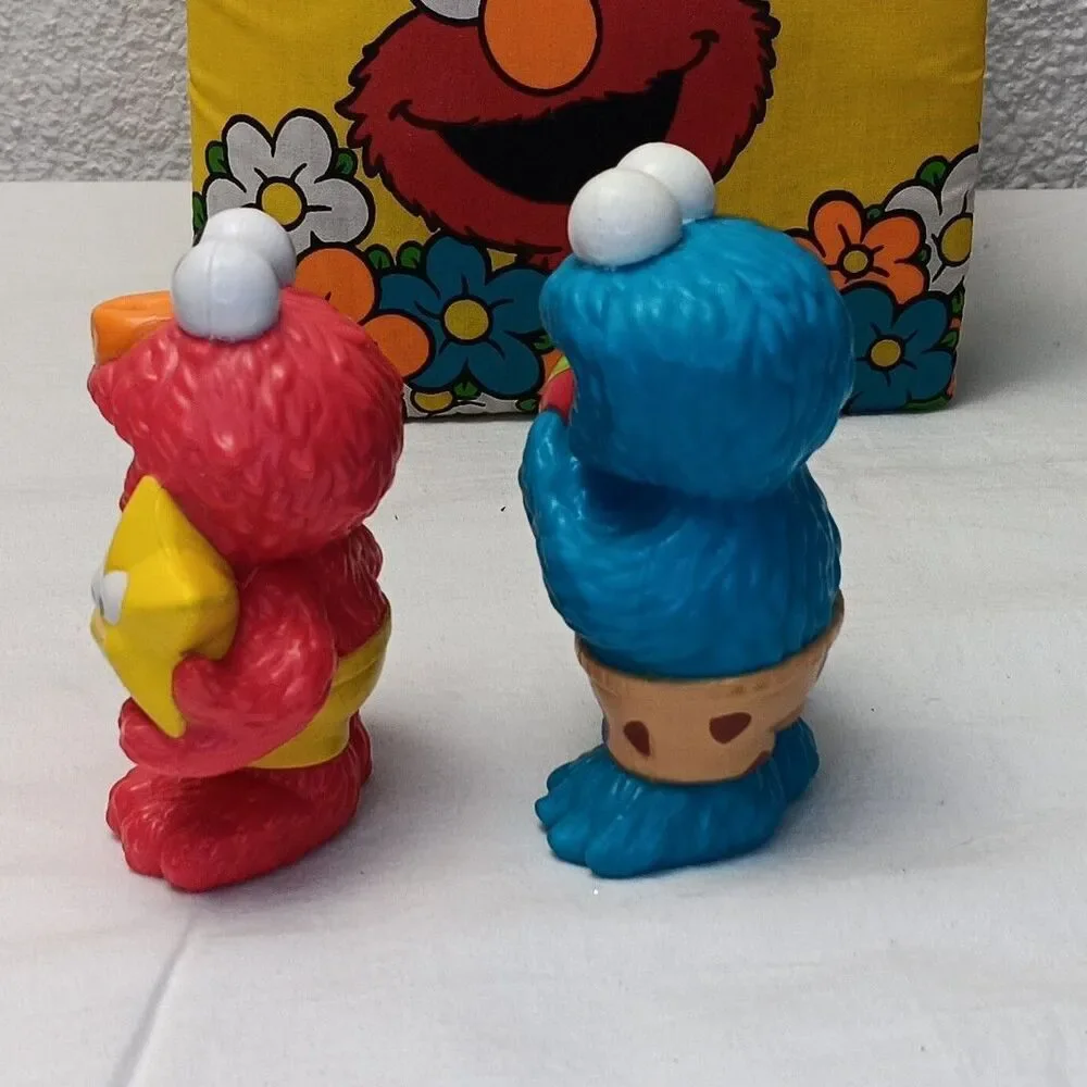 Sesame Street Lot Peek A Boo Soft Book & Cookie Monster Elmo Figures